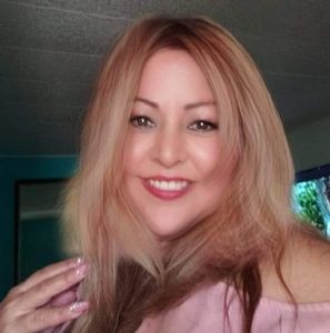 Meet your Posher, Lorena